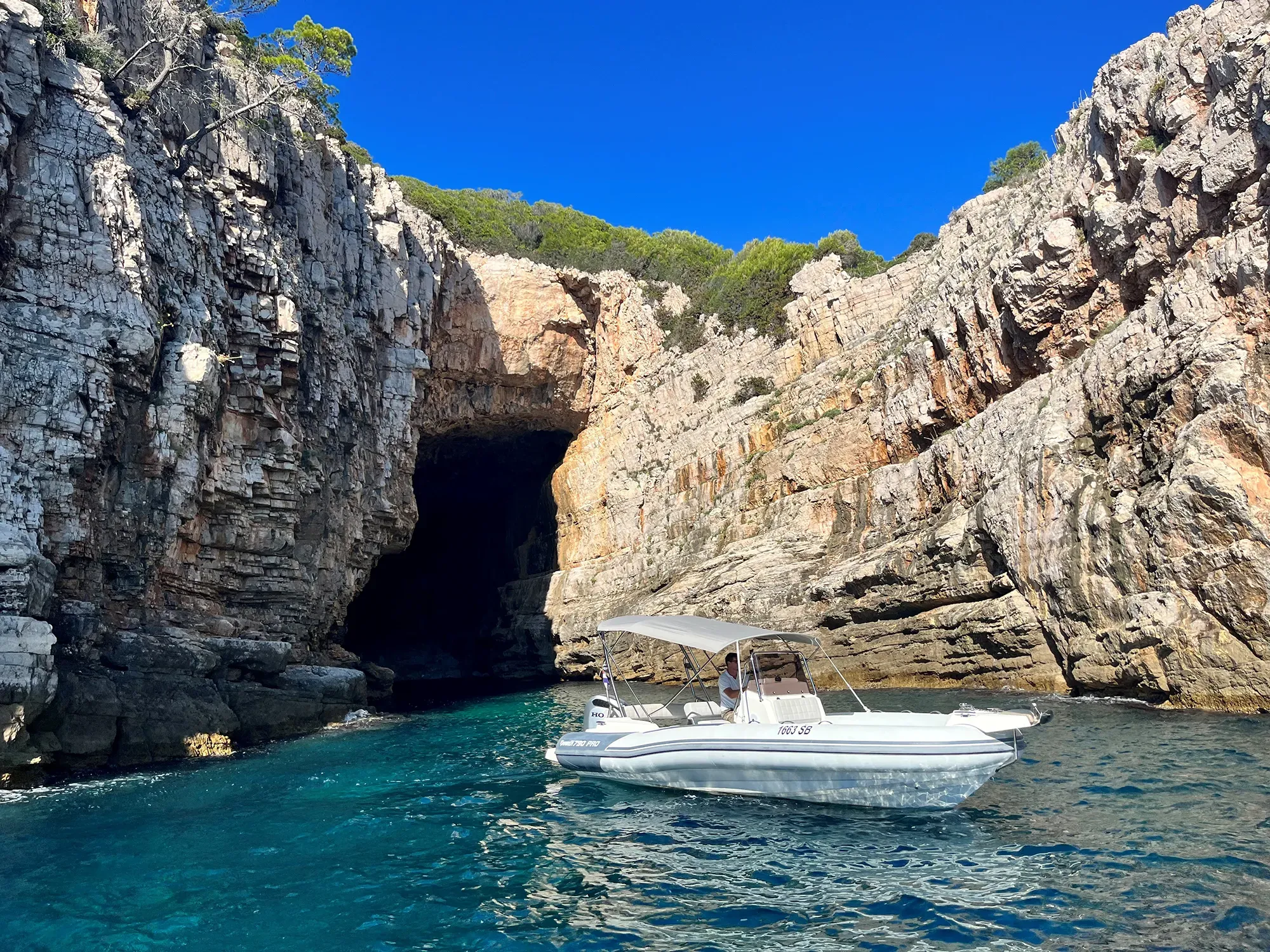 Green Cave, time for snorkelling